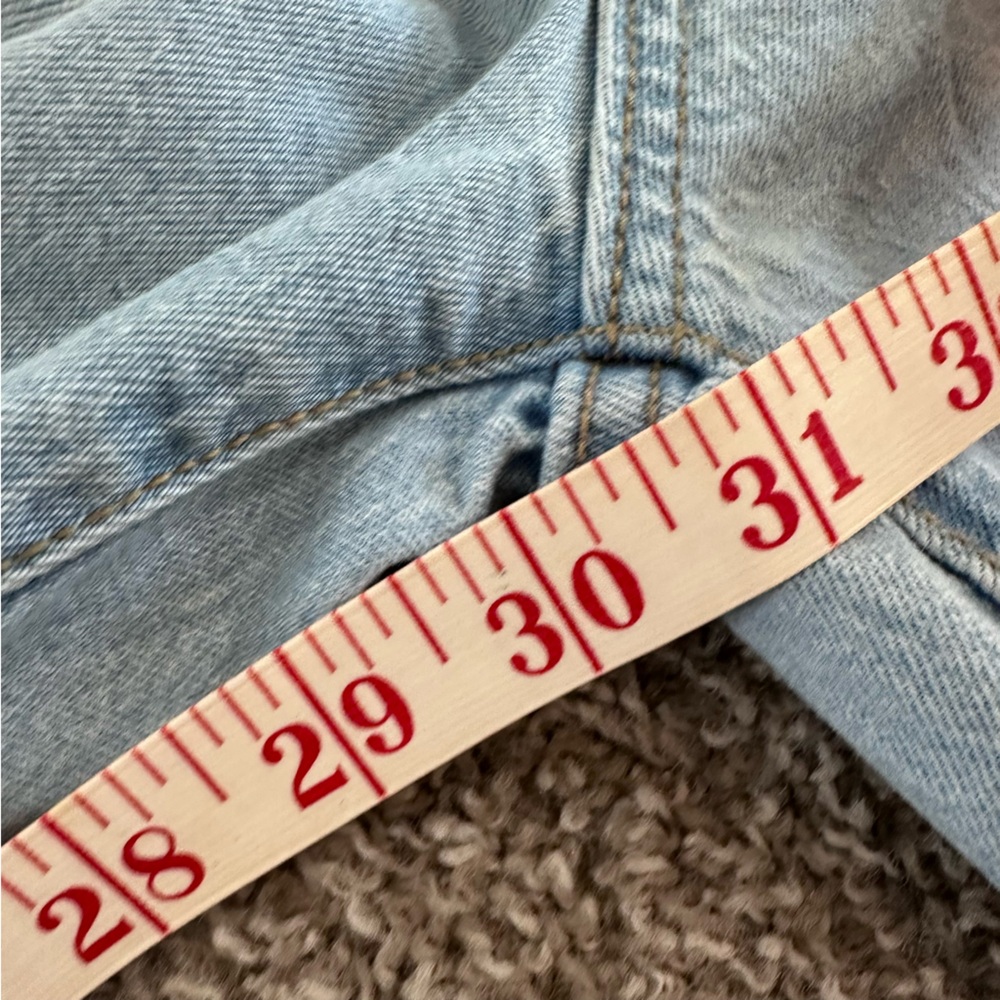 Universal Thread High Rise Light Blue Jeans ❄️ - Picture 4 of 4
